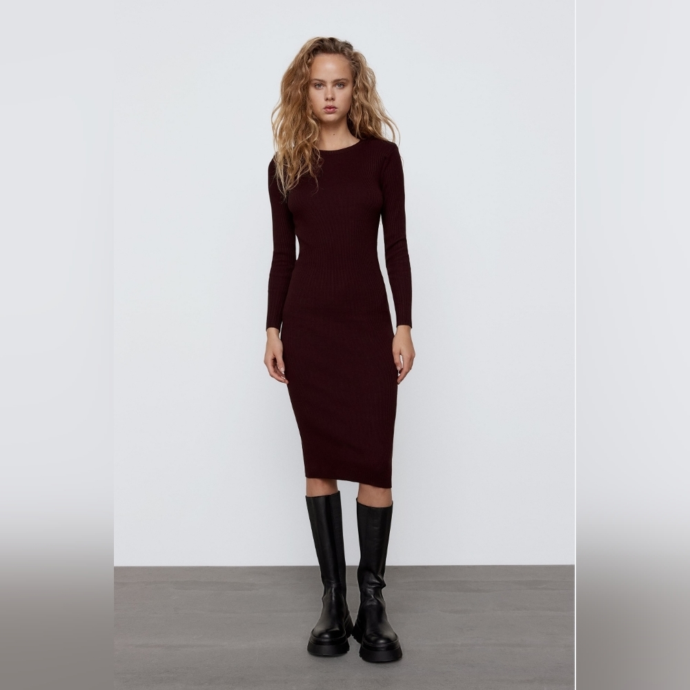 ZARA SHOULDER PAD KNIT DRESS, size small